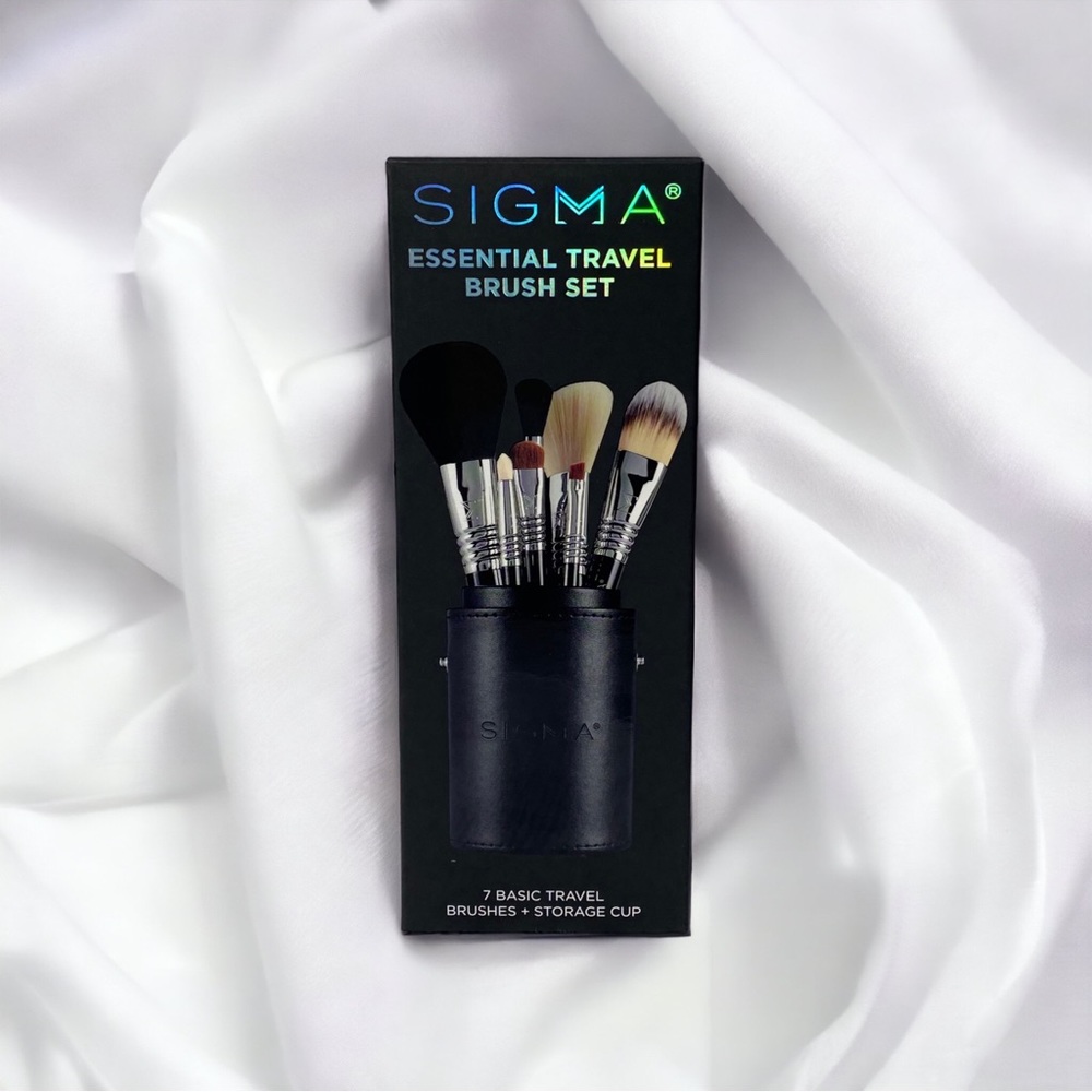 NEW Sigma Essential Travel Brush Set